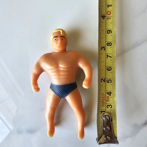 2018 World's Smallest Classic Mini Collectible Toy 3.5” Stretch Armstrong Figure - Picture 11 of 13